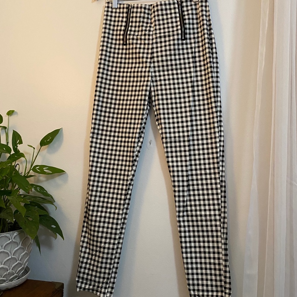 Skinny leg pants